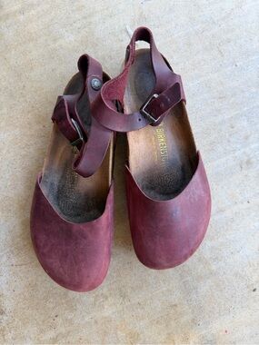 Birkenstock 40 Messina 100% Leather Red